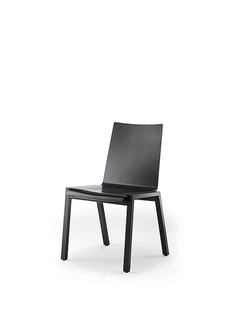 PAN | four-legged chair | varnished in black