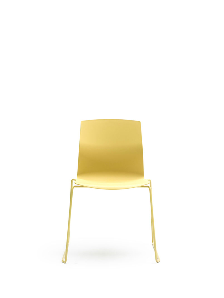 AKABA | Kabi Wire | skid-base chair | yellow
