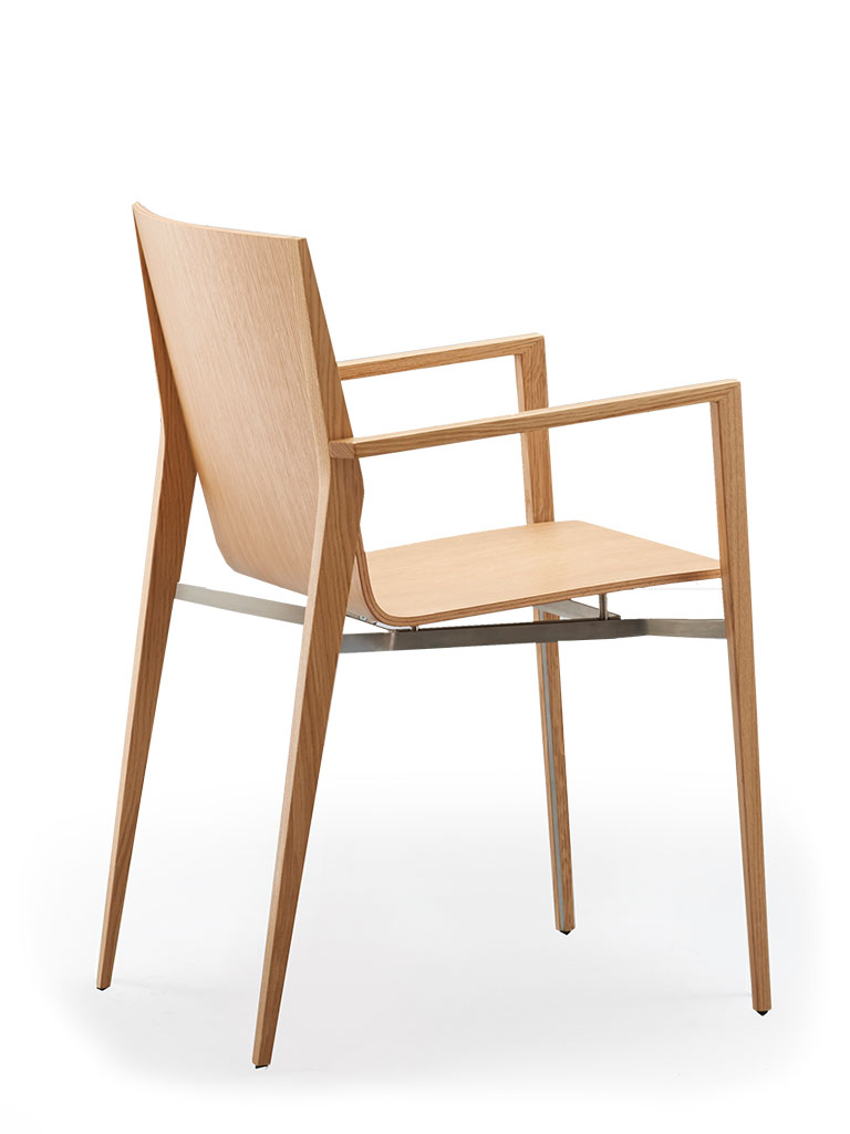 tendo | four-legged chair | not upholstered | with armrests